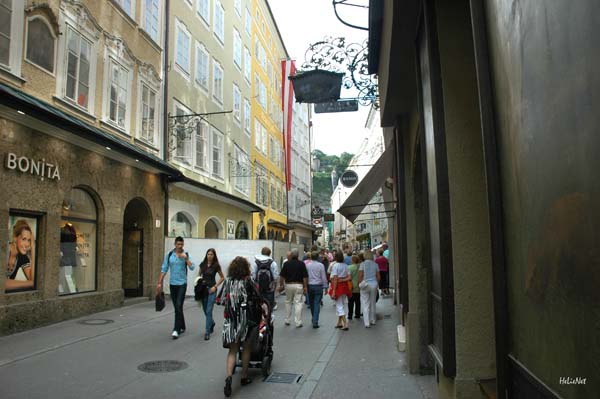 Salzburg_19_Getreidegasse