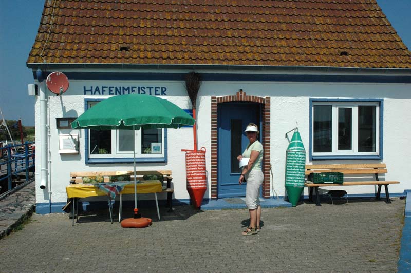SOT048