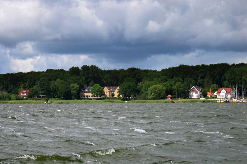 SOT208