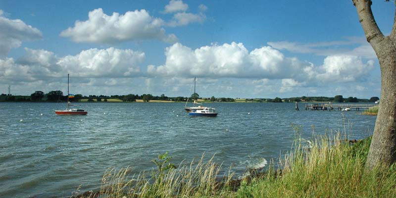 SOT223